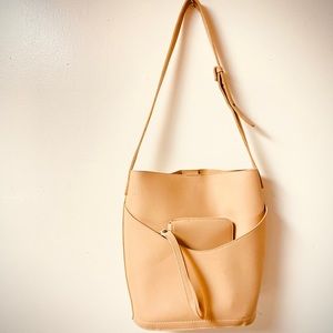 TAN MINIMALIST SATCHEL